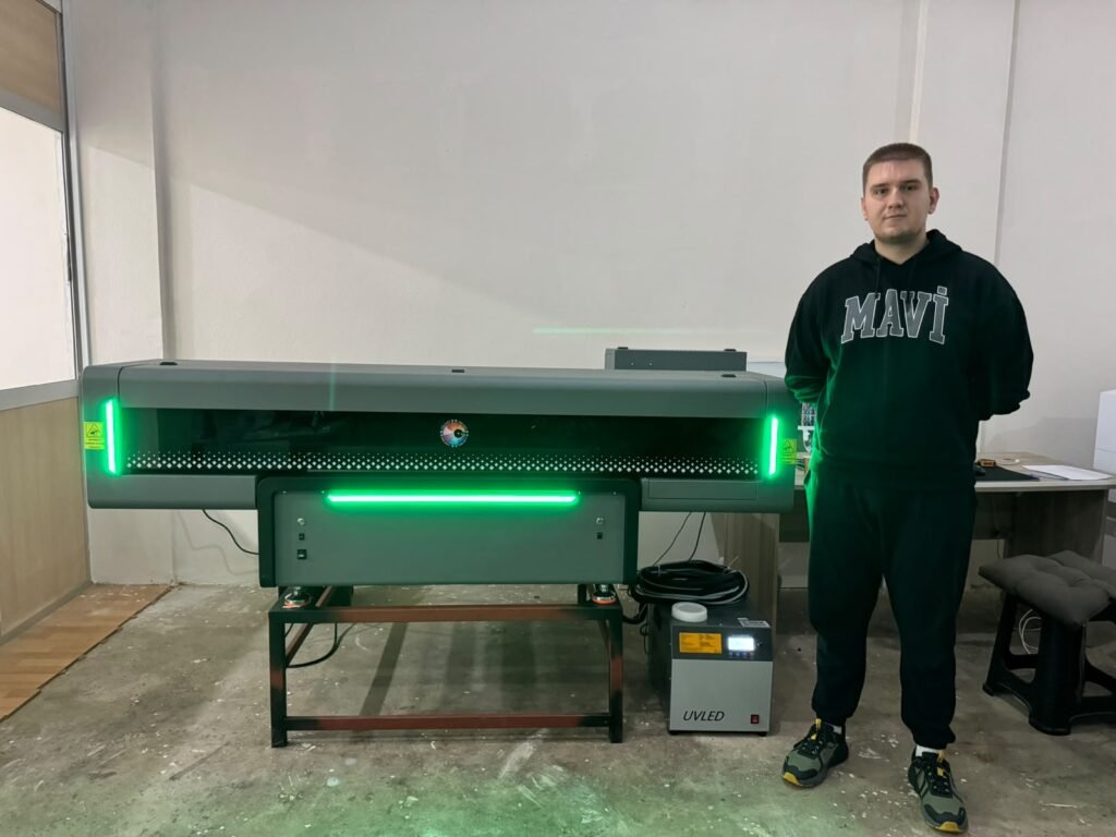 Snacase Çorlu’da Üretim Gücü Zirvede: Galaxy 90x60 UV Baskı Makinesi Kurulumu Tamamlandı!